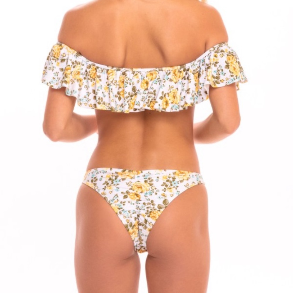 🎁Cabana Del Sol Gingham Blue/White Ruffle Bikini - Picture 5 of 8